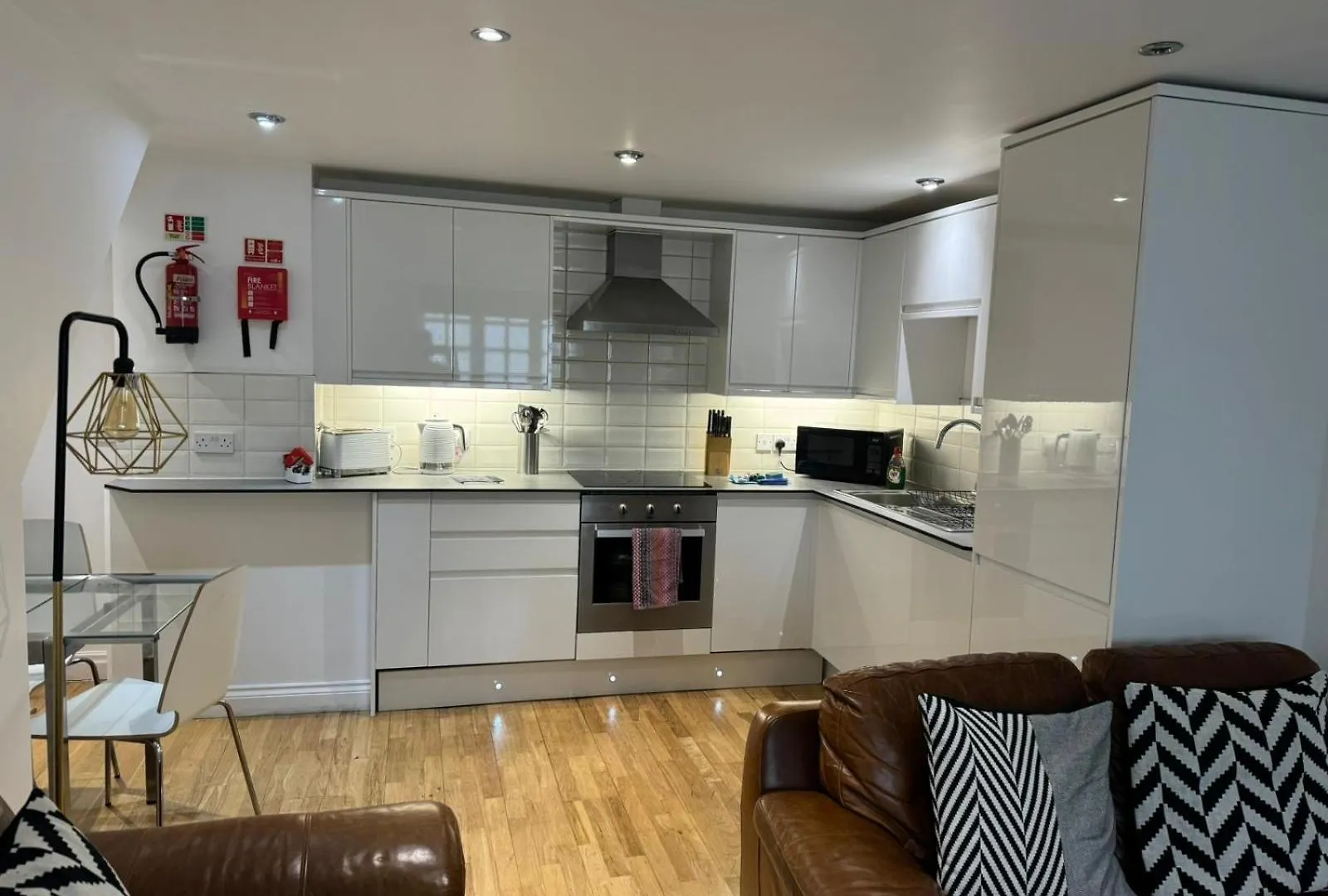 West Street Mews - Serviced Accommodation Exeter Lägenhet