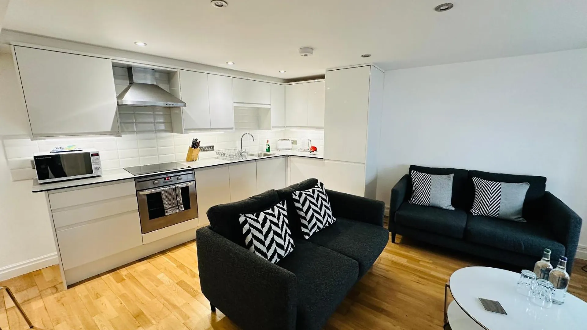 West Street Mews - Serviced Accommodation Exeter 0*,  Großbritannien
